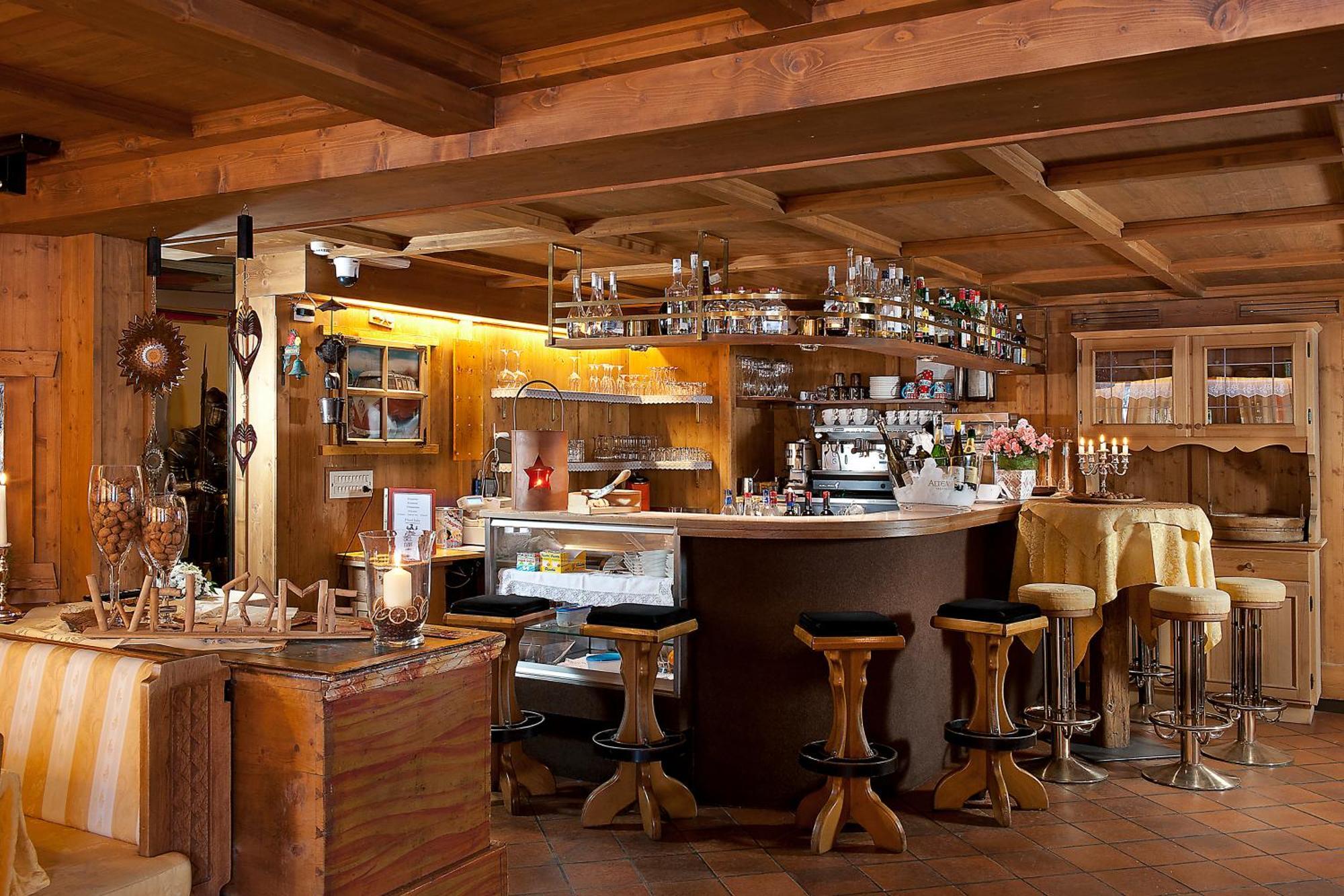 Hotel Italia Corvara In Badia Eksteriør billede