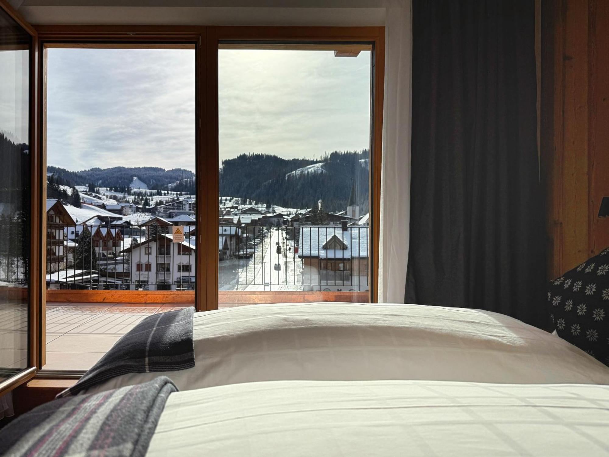 Hotel Italia Corvara In Badia Eksteriør billede