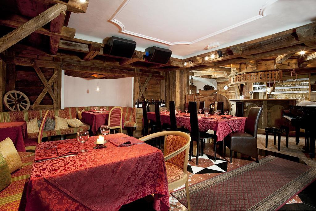 Hotel Italia Corvara In Badia Eksteriør billede